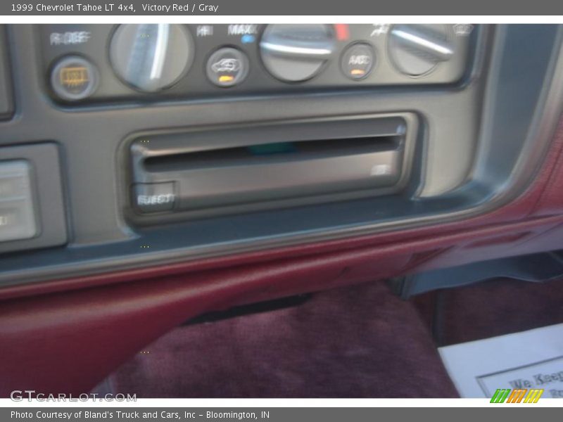 Victory Red / Gray 1999 Chevrolet Tahoe LT 4x4