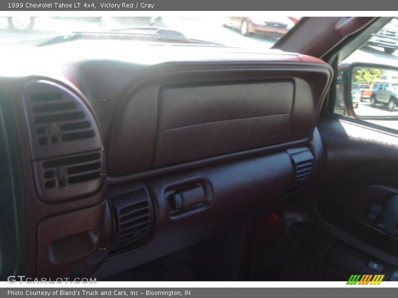 Victory Red / Gray 1999 Chevrolet Tahoe LT 4x4