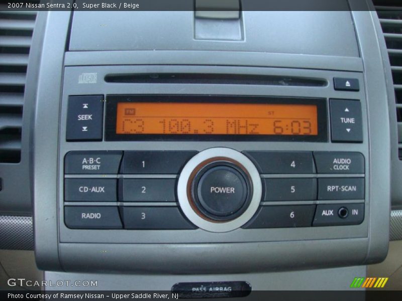 Super Black / Beige 2007 Nissan Sentra 2.0
