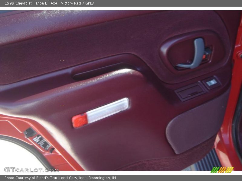 Victory Red / Gray 1999 Chevrolet Tahoe LT 4x4
