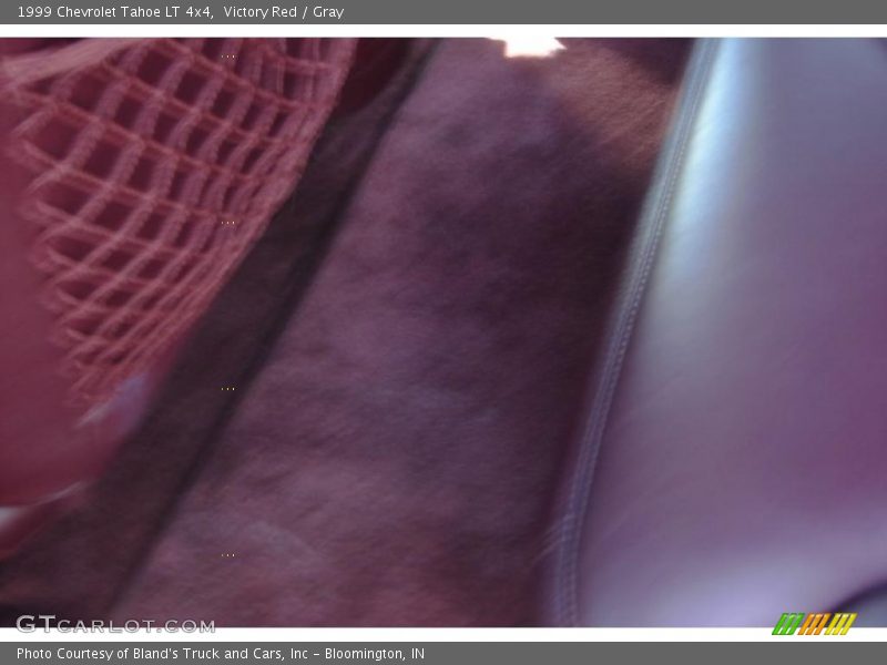 Victory Red / Gray 1999 Chevrolet Tahoe LT 4x4