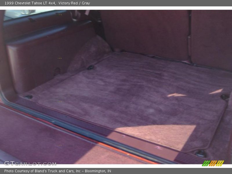 Victory Red / Gray 1999 Chevrolet Tahoe LT 4x4