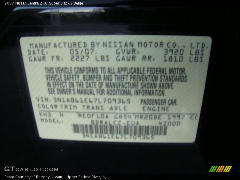 Super Black / Beige 2007 Nissan Sentra 2.0