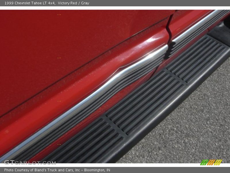 Victory Red / Gray 1999 Chevrolet Tahoe LT 4x4