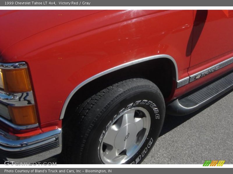 Victory Red / Gray 1999 Chevrolet Tahoe LT 4x4
