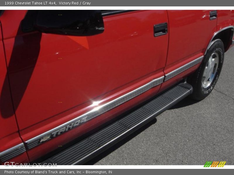 Victory Red / Gray 1999 Chevrolet Tahoe LT 4x4
