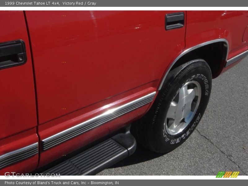 Victory Red / Gray 1999 Chevrolet Tahoe LT 4x4