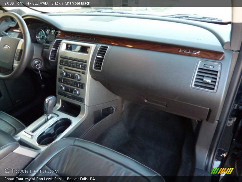 Black / Charcoal Black 2009 Ford Flex SEL AWD