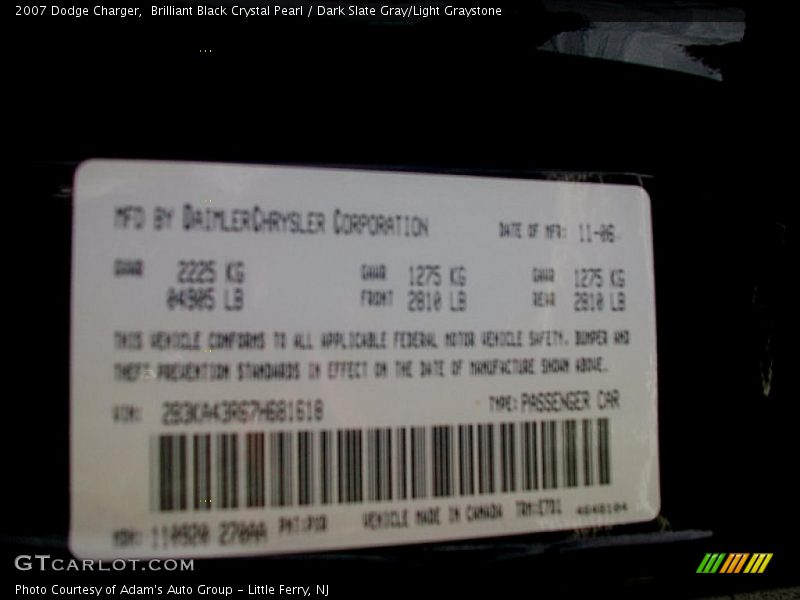 Brilliant Black Crystal Pearl / Dark Slate Gray/Light Graystone 2007 Dodge Charger
