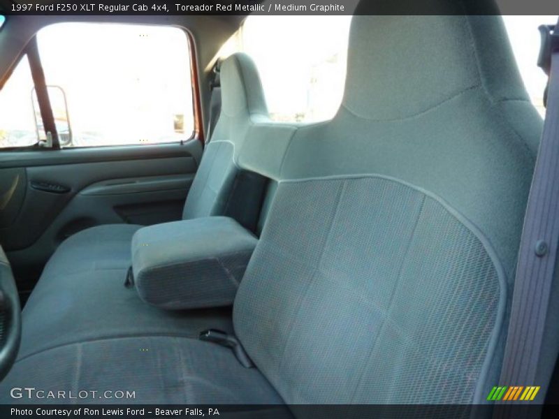 Toreador Red Metallic / Medium Graphite 1997 Ford F250 XLT Regular Cab 4x4