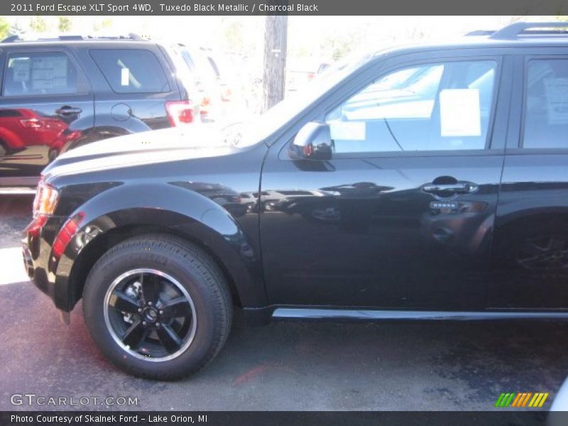 Tuxedo Black Metallic / Charcoal Black 2011 Ford Escape XLT Sport 4WD