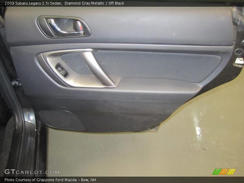 Diamond Gray Metallic / Off Black 2009 Subaru Legacy 2.5i Sedan
