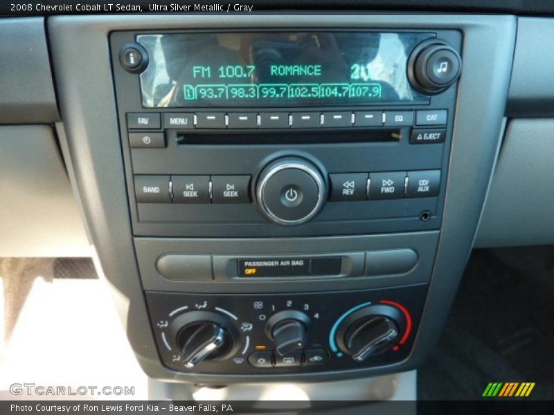 Ultra Silver Metallic / Gray 2008 Chevrolet Cobalt LT Sedan