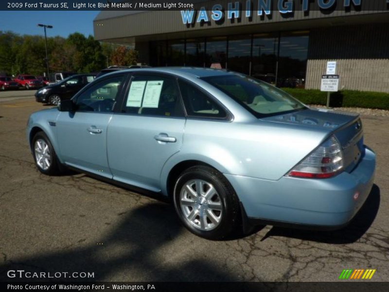 Light Ice Blue Metallic / Medium Light Stone 2009 Ford Taurus SE