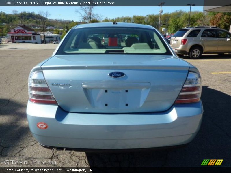 Light Ice Blue Metallic / Medium Light Stone 2009 Ford Taurus SE