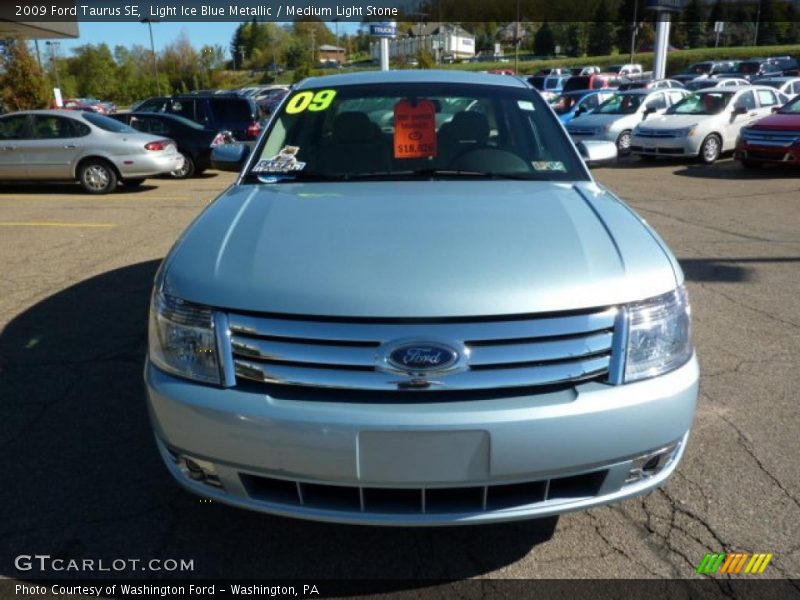 Light Ice Blue Metallic / Medium Light Stone 2009 Ford Taurus SE