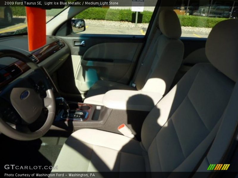 Light Ice Blue Metallic / Medium Light Stone 2009 Ford Taurus SE