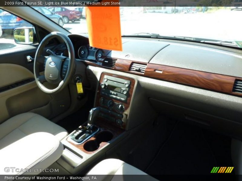 Light Ice Blue Metallic / Medium Light Stone 2009 Ford Taurus SE