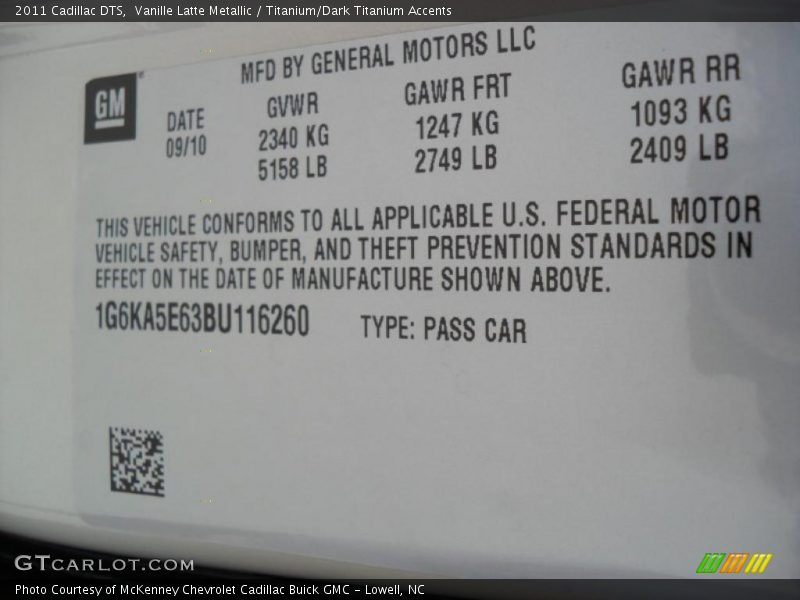 Vanille Latte Metallic / Titanium/Dark Titanium Accents 2011 Cadillac DTS