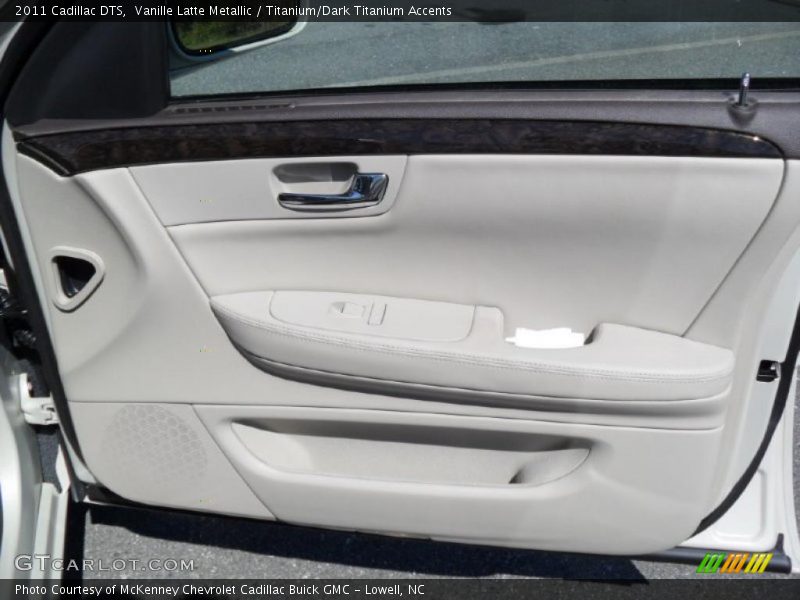 Vanille Latte Metallic / Titanium/Dark Titanium Accents 2011 Cadillac DTS