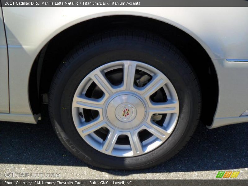 Vanille Latte Metallic / Titanium/Dark Titanium Accents 2011 Cadillac DTS