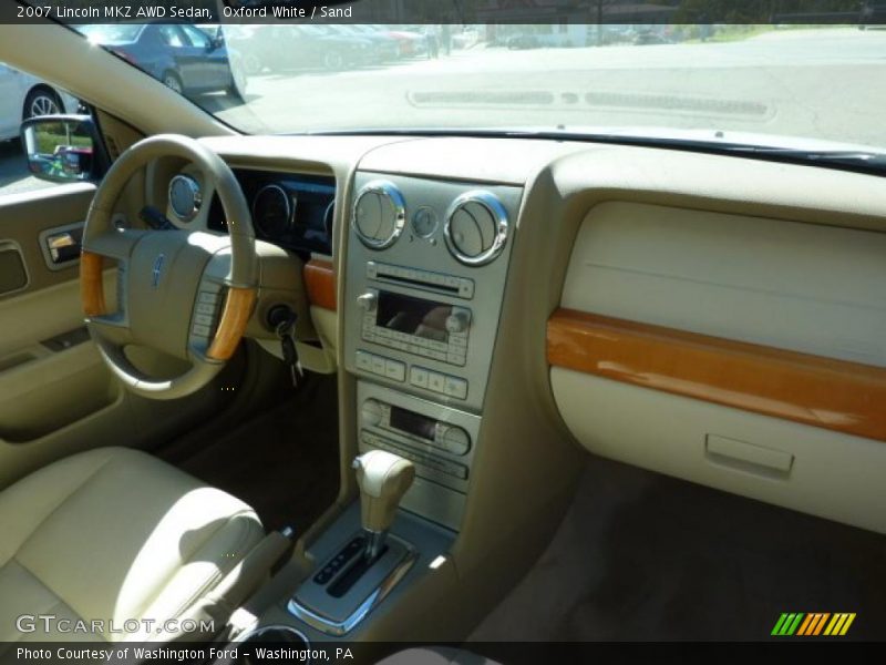 Oxford White / Sand 2007 Lincoln MKZ AWD Sedan