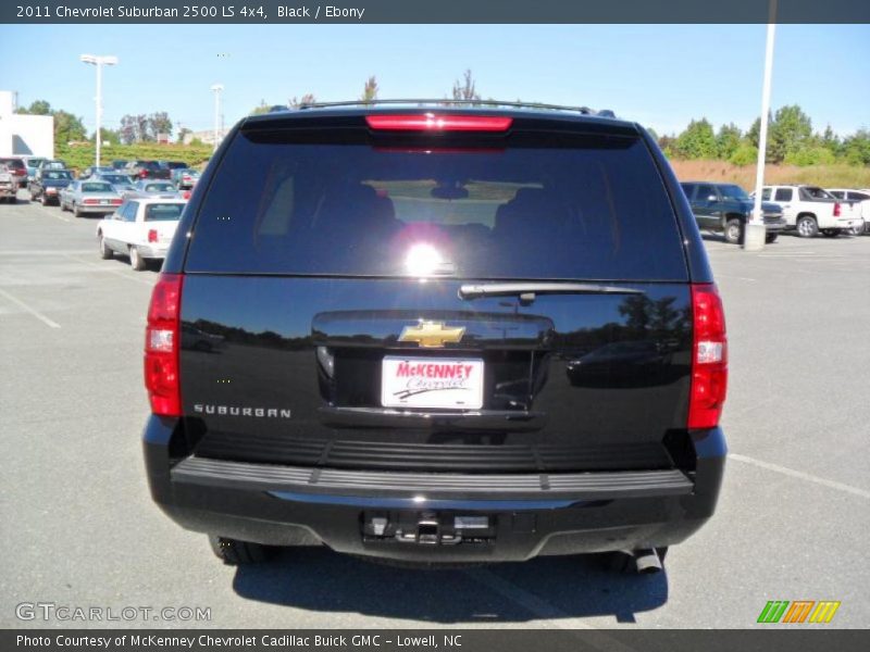 Black / Ebony 2011 Chevrolet Suburban 2500 LS 4x4