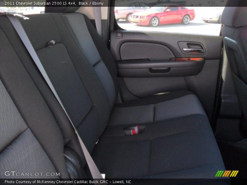 Black / Ebony 2011 Chevrolet Suburban 2500 LS 4x4