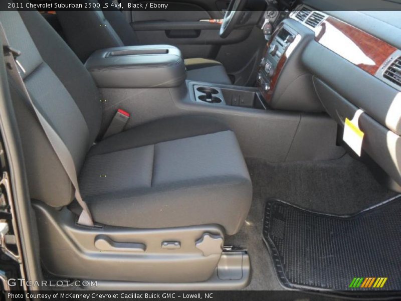 Black / Ebony 2011 Chevrolet Suburban 2500 LS 4x4