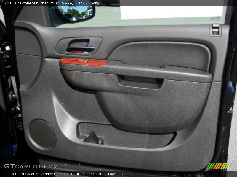Black / Ebony 2011 Chevrolet Suburban 2500 LS 4x4