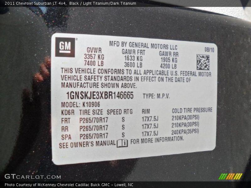 Black / Light Titanium/Dark Titanium 2011 Chevrolet Suburban LT 4x4