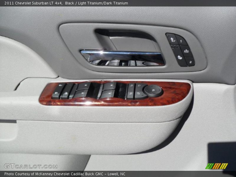 Black / Light Titanium/Dark Titanium 2011 Chevrolet Suburban LT 4x4