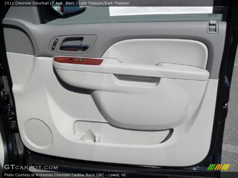  2011 Suburban LT 4x4 Light Titanium/Dark Titanium Interior