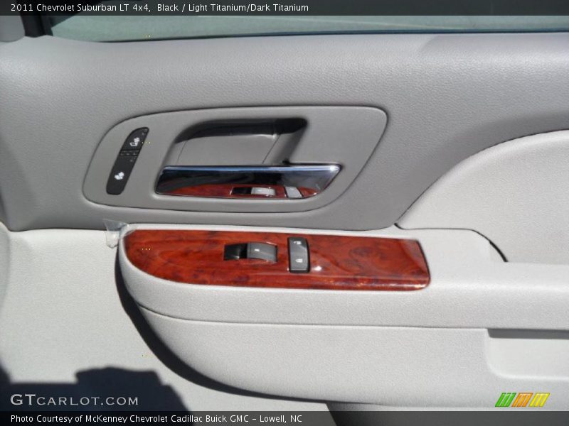  2011 Suburban LT 4x4 Light Titanium/Dark Titanium Interior