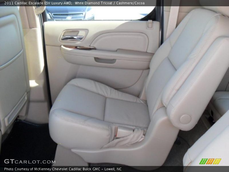 White Diamond Tricoat / Cashmere/Cocoa 2011 Cadillac Escalade ESV Luxury AWD