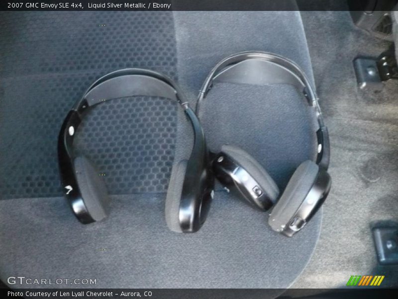Liquid Silver Metallic / Ebony 2007 GMC Envoy SLE 4x4