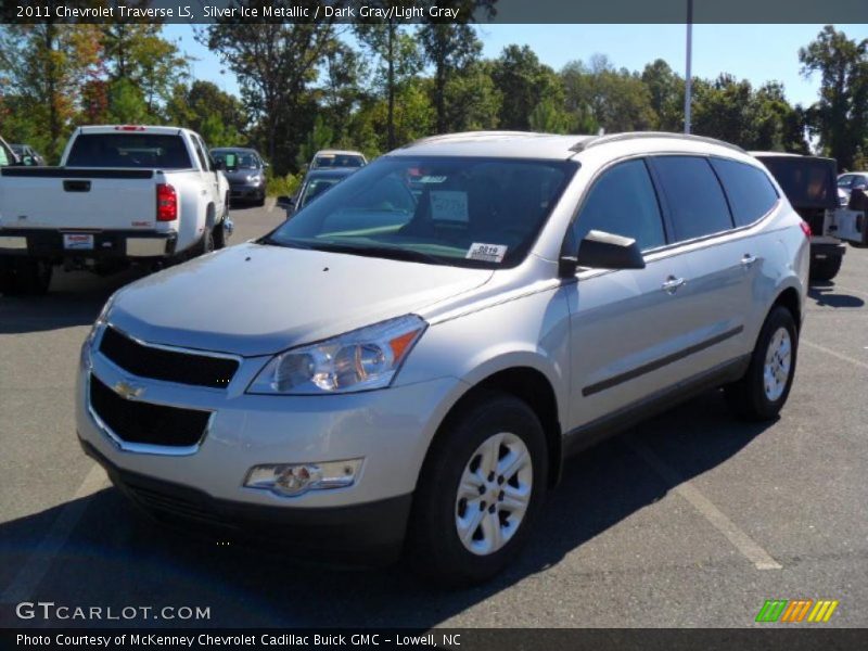 Silver Ice Metallic / Dark Gray/Light Gray 2011 Chevrolet Traverse LS