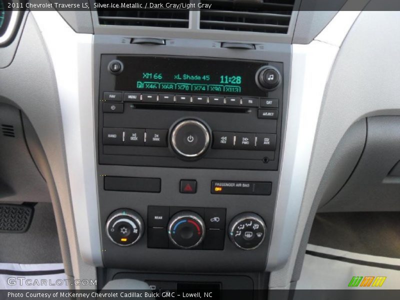 Silver Ice Metallic / Dark Gray/Light Gray 2011 Chevrolet Traverse LS