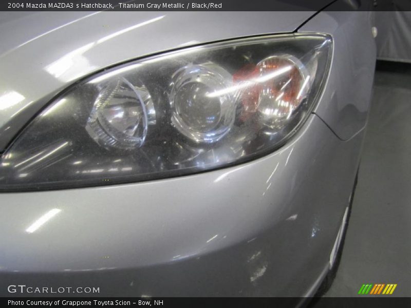 Titanium Gray Metallic / Black/Red 2004 Mazda MAZDA3 s Hatchback