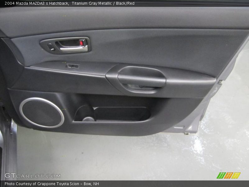 Titanium Gray Metallic / Black/Red 2004 Mazda MAZDA3 s Hatchback