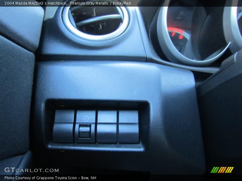 Titanium Gray Metallic / Black/Red 2004 Mazda MAZDA3 s Hatchback