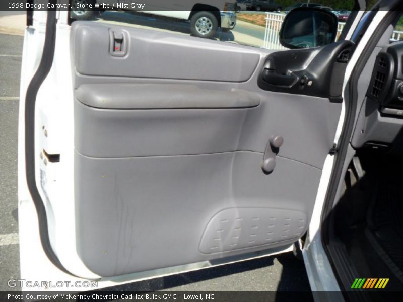 Stone White / Mist Gray 1998 Dodge Caravan