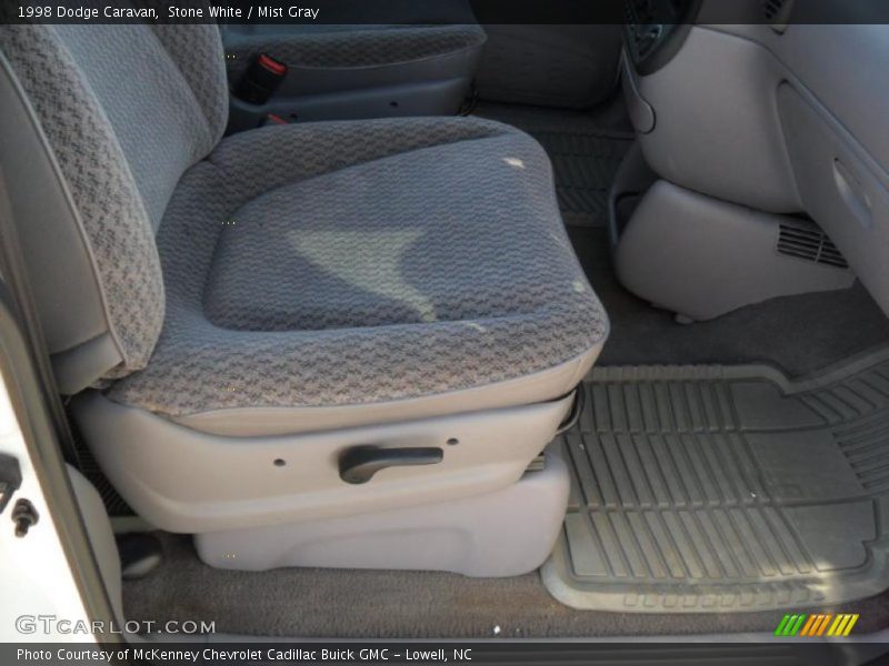 Stone White / Mist Gray 1998 Dodge Caravan