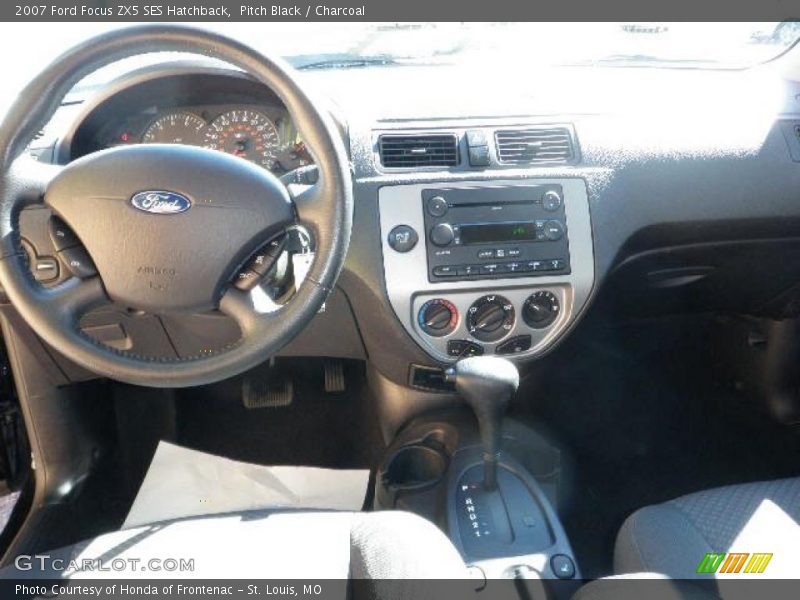 Pitch Black / Charcoal 2007 Ford Focus ZX5 SES Hatchback