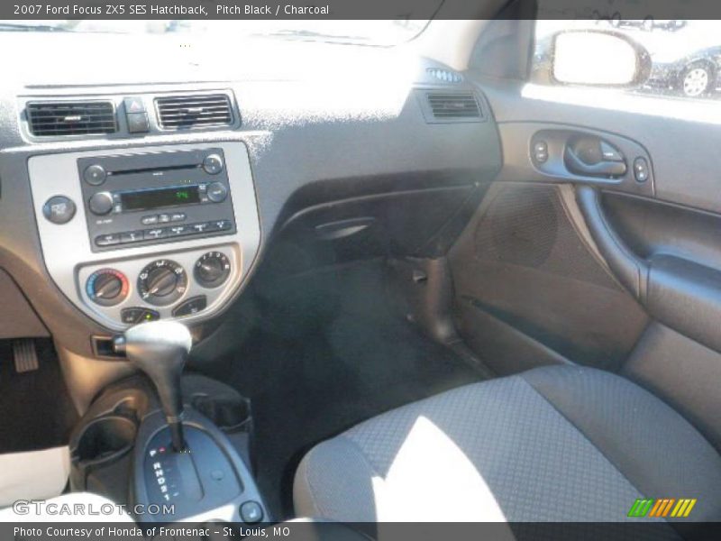 Pitch Black / Charcoal 2007 Ford Focus ZX5 SES Hatchback