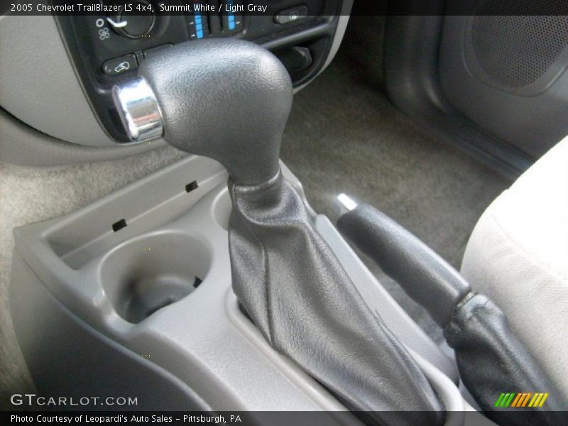 Summit White / Light Gray 2005 Chevrolet TrailBlazer LS 4x4
