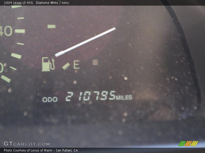 Diamond White / Ivory 1994 Lexus LS 400