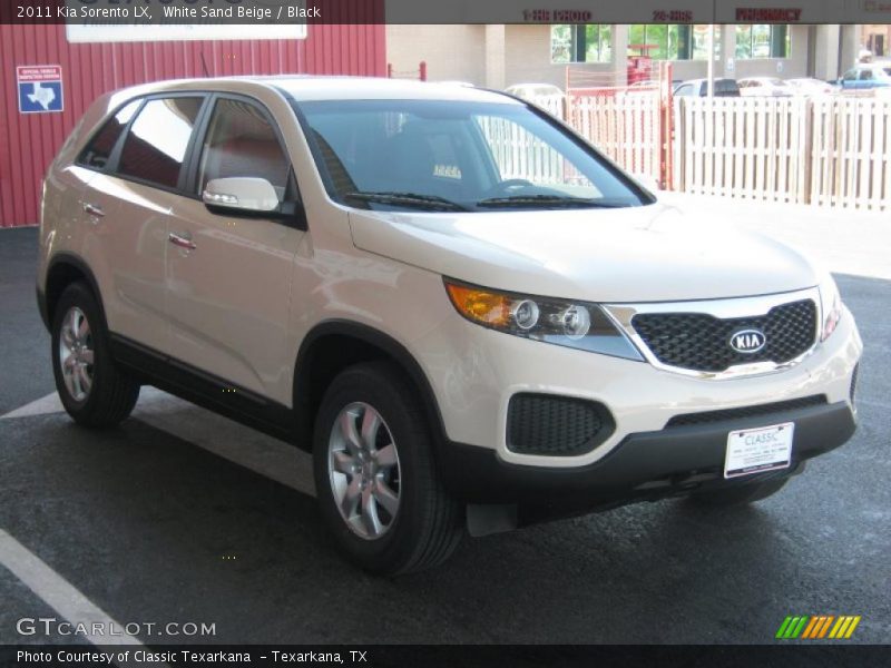 White Sand Beige / Black 2011 Kia Sorento LX