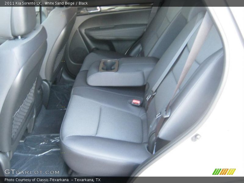 White Sand Beige / Black 2011 Kia Sorento LX