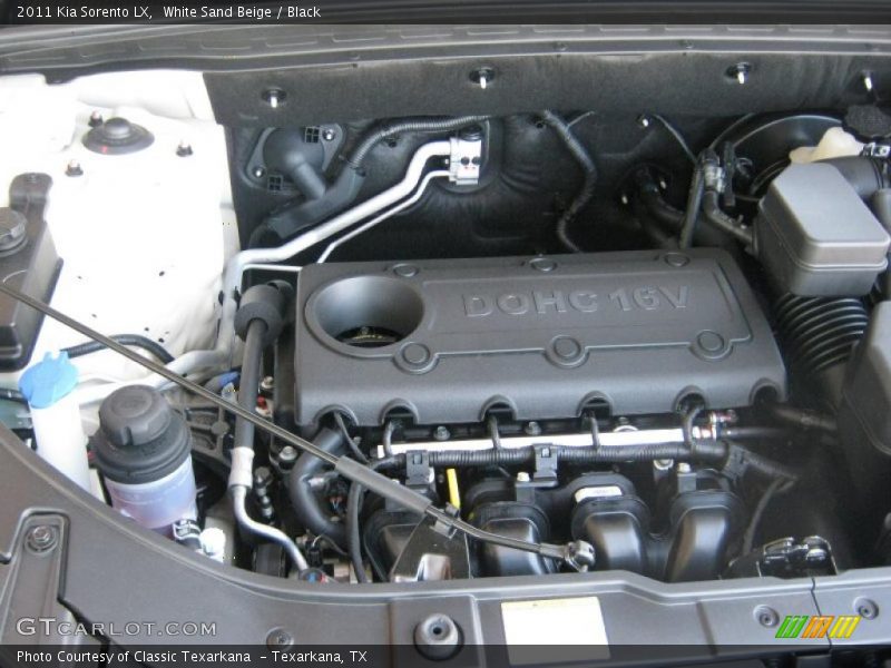 White Sand Beige / Black 2011 Kia Sorento LX